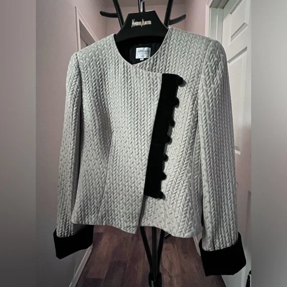 ARMANI COLLEZIONI beautiful BLAZER Jacket Made in ITALY with Velvet Details - Picture 14 of 16